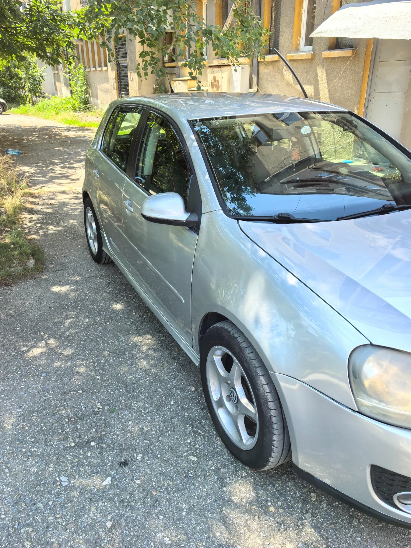 VW Golf 5, снимка 2 - Автомобили и джипове - 55331537