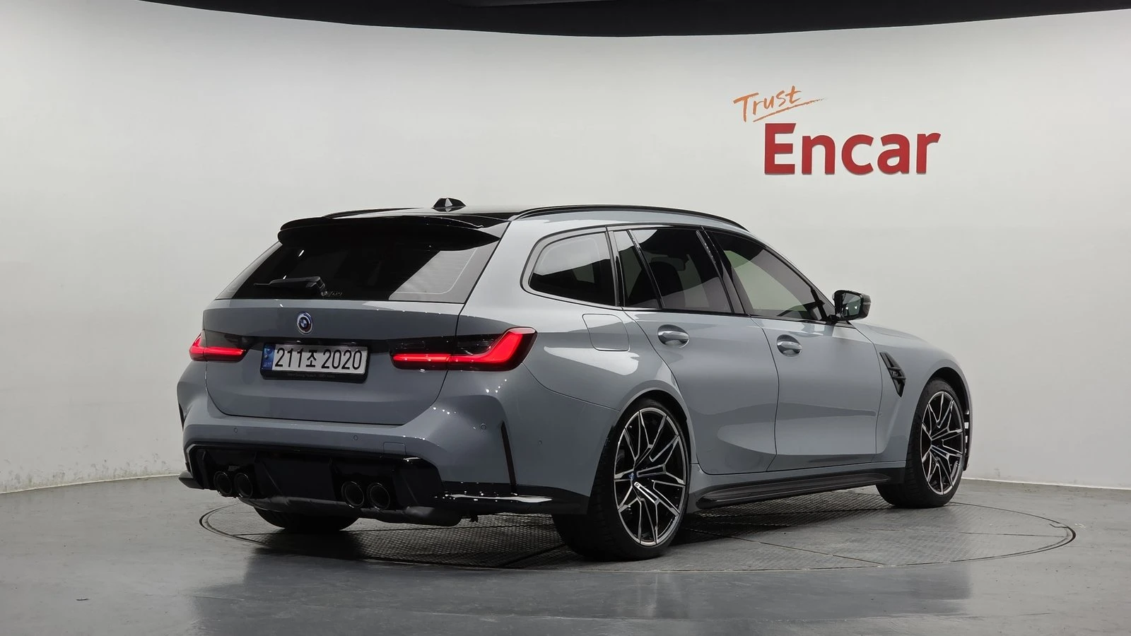 BMW M3 HUD* 360* ПОДГРЕВ ВОЛАН* ЕЛ. БАГАЖНИК* КРАЙНА ЦЕНА, снимка 2 - Автомобили и джипове - 55340567