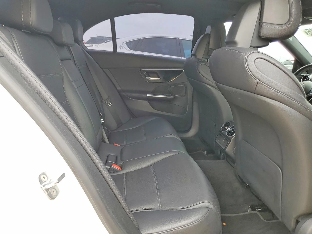 Mercedes-Benz C 300 2.0l, снимка 10 - Автомобили и джипове - 55773322