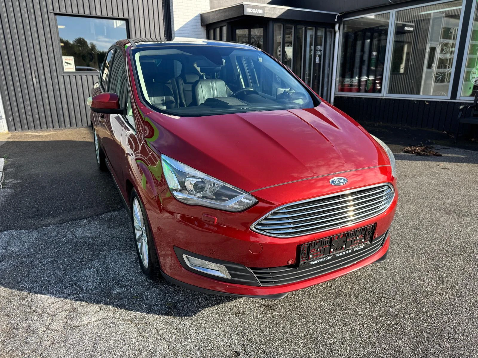 Ford C-max 1, 5 SCTi 182 Titanium Automat . Facelift Panorama, снимка 7 - Автомобили и джипове - 55944632