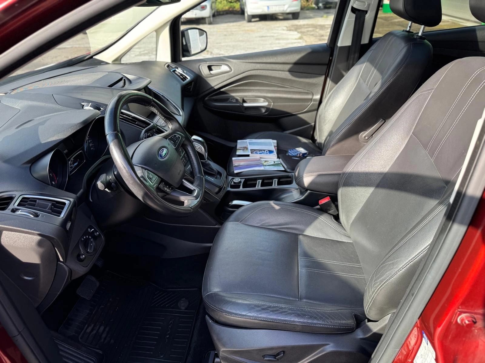 Ford C-max 1, 5 SCTi 182 Titanium Automat . Facelift Panorama, снимка 16 - Автомобили и джипове - 55944632