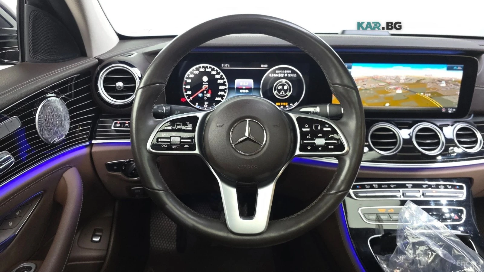 Mercedes-Benz E 450 4MATIC EXCLUSIVE* HUD* 360* ОБДУХ* НАВИ* ПАНО, снимка 11 - Автомобили и джипове - 56056984