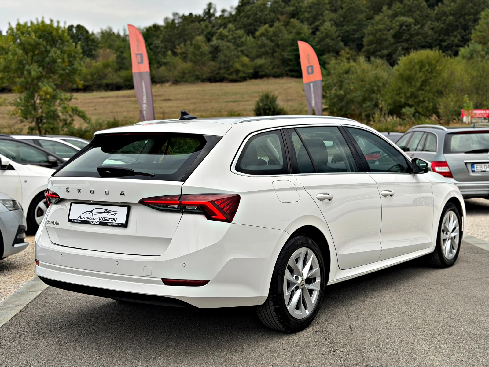 Skoda Octavia DIGITAL COCKPIT SIDE ASSIST LED AMBIENTE KEYLESS, снимка 6 - Автомобили и джипове - 56069808