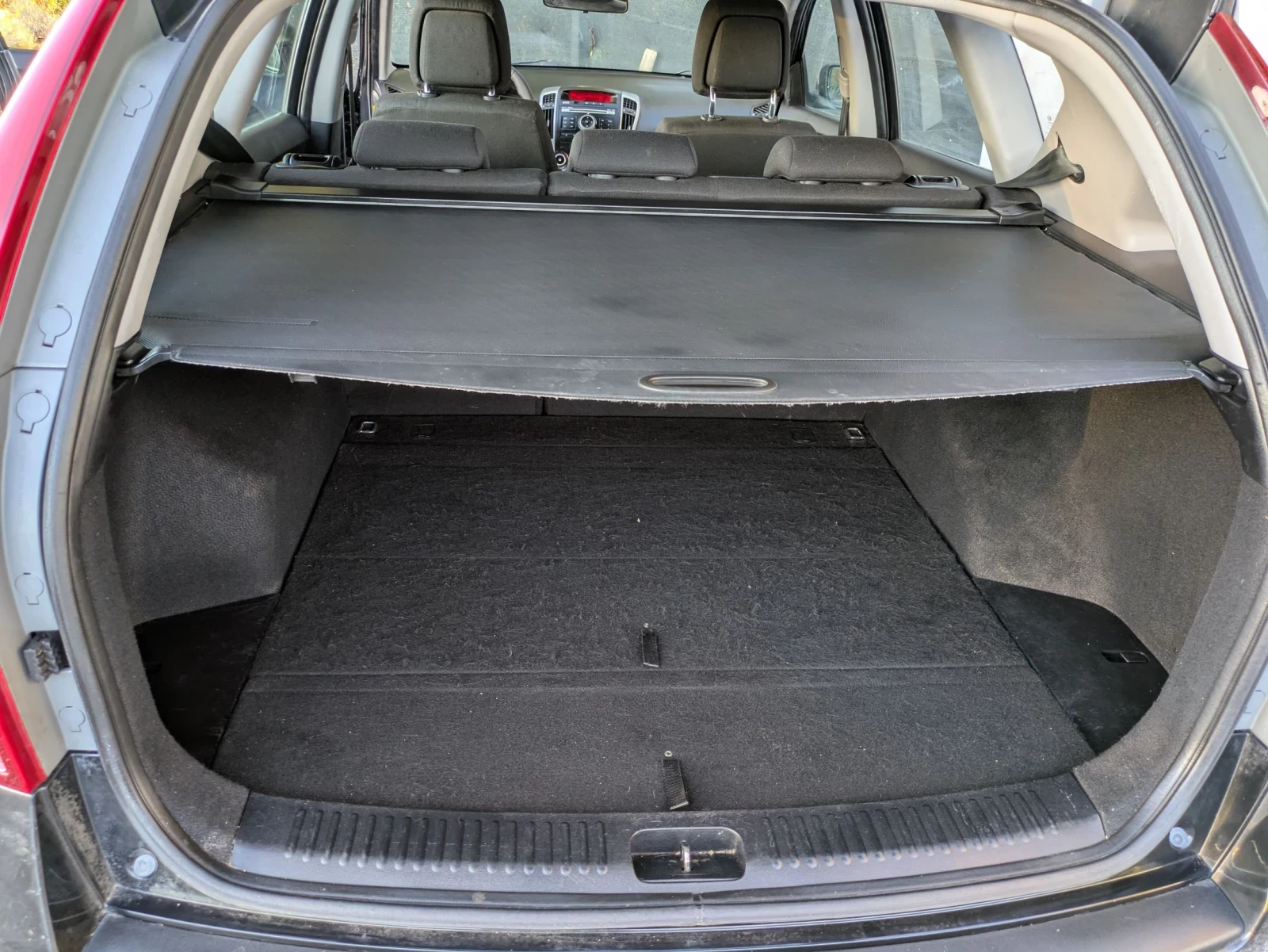 Kia Ceed 1.4i, 90k.c., снимка 10 - Автомобили и джипове - 56638050