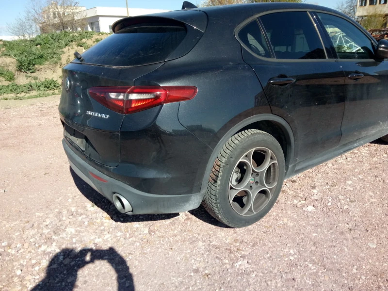 Alfa Romeo Stelvio 2.2дизел, снимка 2 - Автомобили и джипове - 48194725