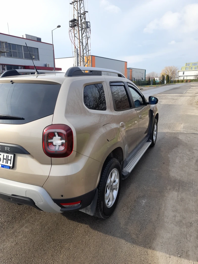 Dacia Duster, снимка 6 - Автомобили и джипове - 48257918