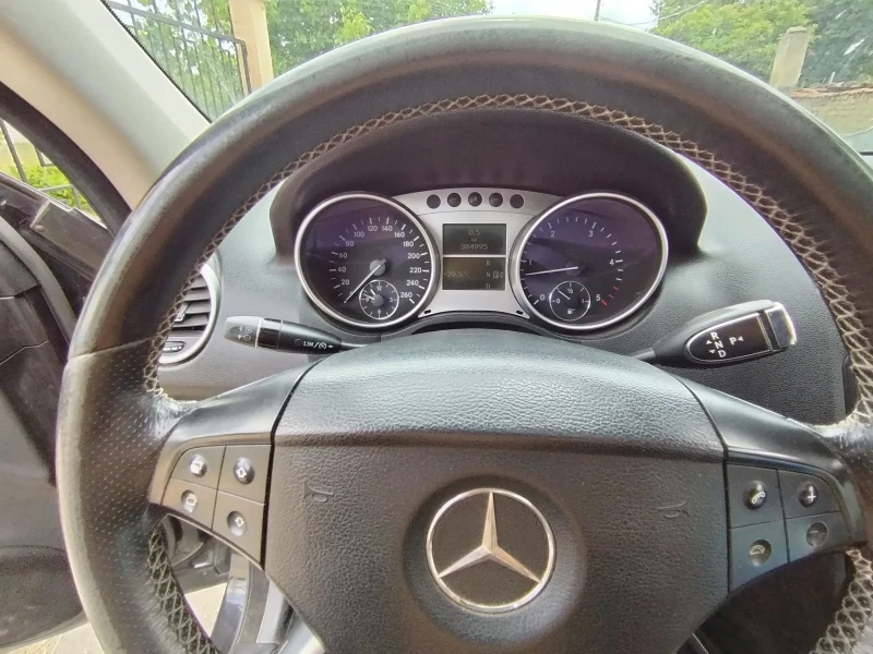 Mercedes-Benz ML 320, снимка 8 - Автомобили и джипове - 52699089