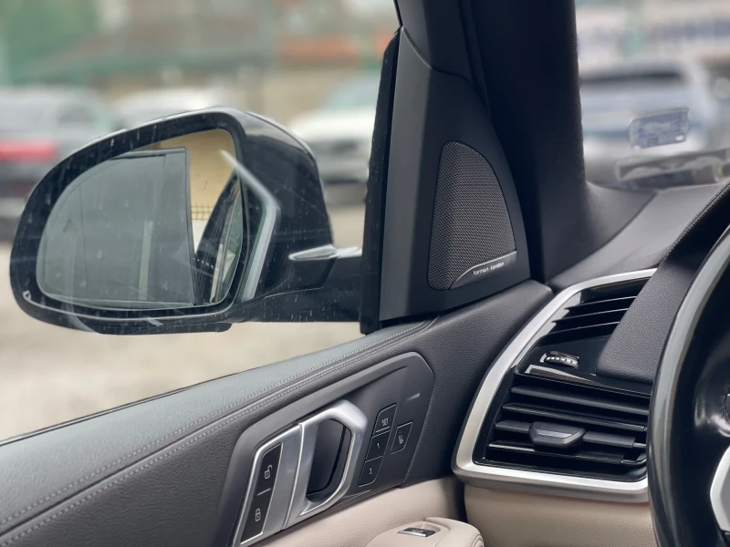 BMW X5 45e* M-Pack* AIR* H/K* MEMORY* KEYLESS GO, снимка 16 - Автомобили и джипове - 51248676