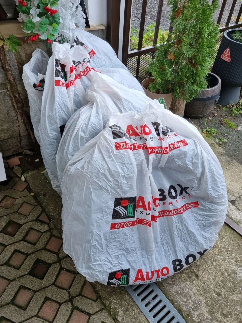 Hyundai Kona 215/60R17 Летни / 4 броя, снимка 7 - Автомобили и джипове - 53257549