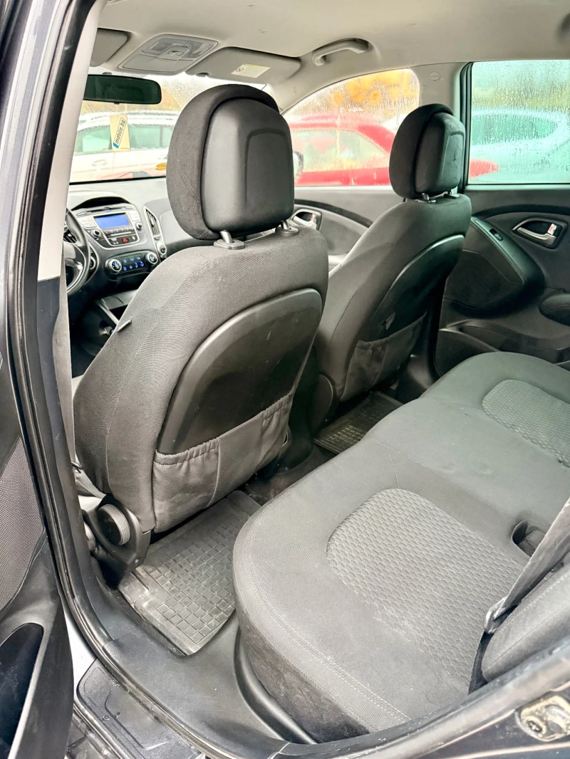 Hyundai IX35 4x4* Нов внос* 2.0* 6скорости* Бартер* Реален* , снимка 10 - Автомобили и джипове - 53266320