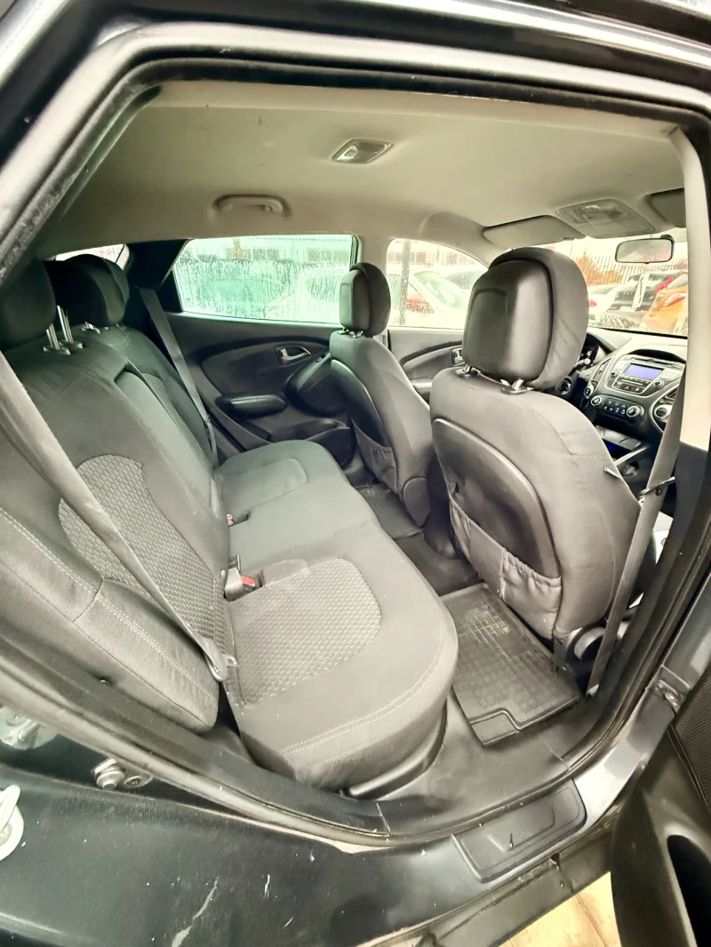 Hyundai IX35 4x4* Нов внос* 2.0* 6скорости* Бартер* Реален* , снимка 6 - Автомобили и джипове - 53266320