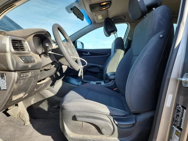 Kia Sorento 3.3L 6 All wheel drive, снимка 11 - Автомобили и джипове - 53005819