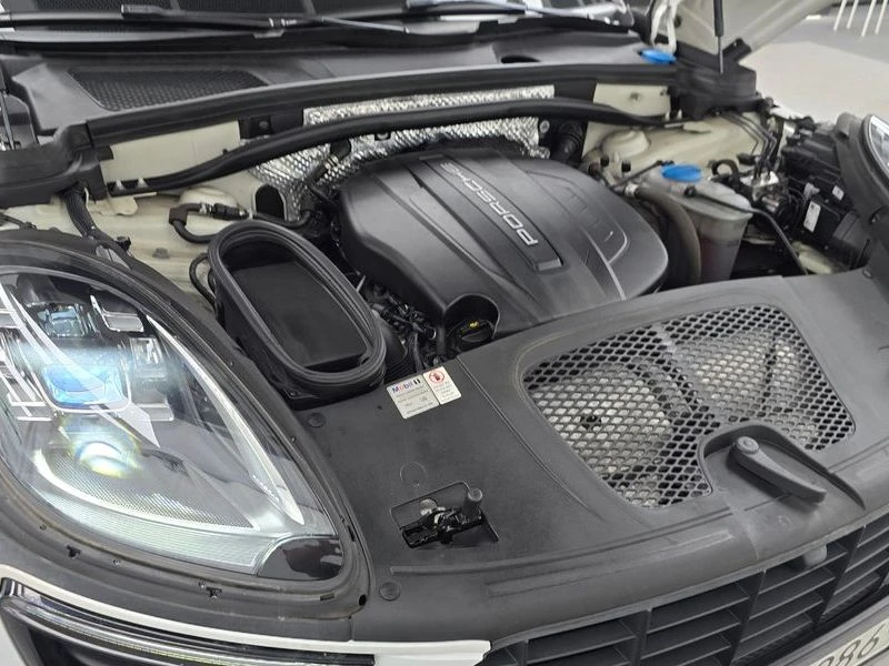 Porsche Macan 2.0| 252к.с.| ВКЛ.ТЕХНОТЕСТ, снимка 6 - Автомобили и джипове - 55372154