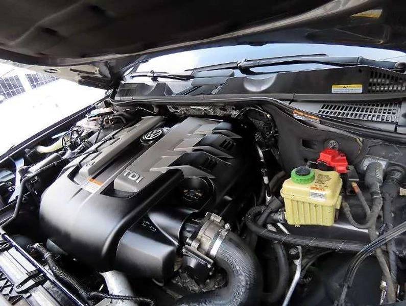 VW Touareg * NEW&TOUREG* V6* 3.0* TDI* , снимка 6 - Автомобили и джипове - 55723556