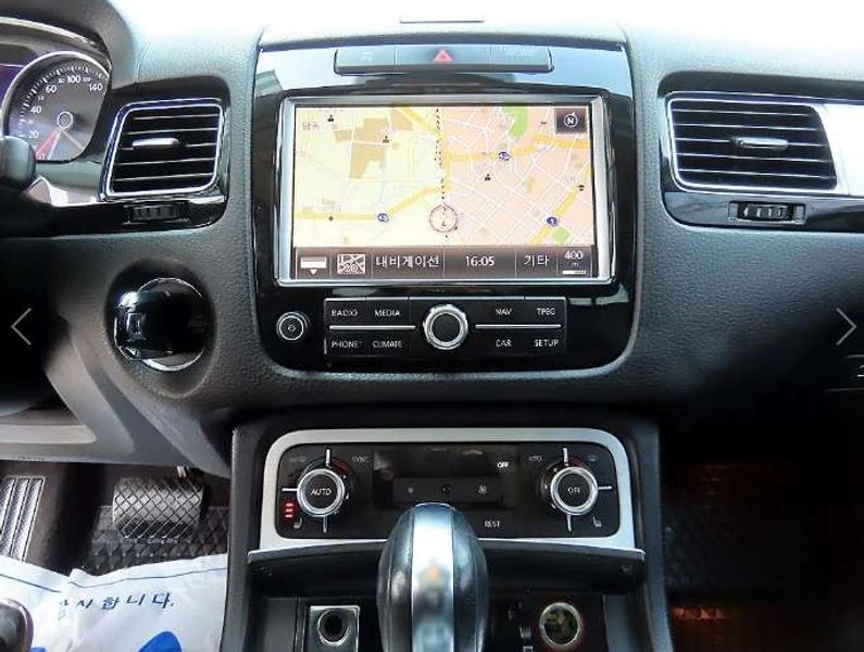 VW Touareg * NEW&TOUREG* V6* 3.0* TDI* , снимка 14 - Автомобили и джипове - 55723556