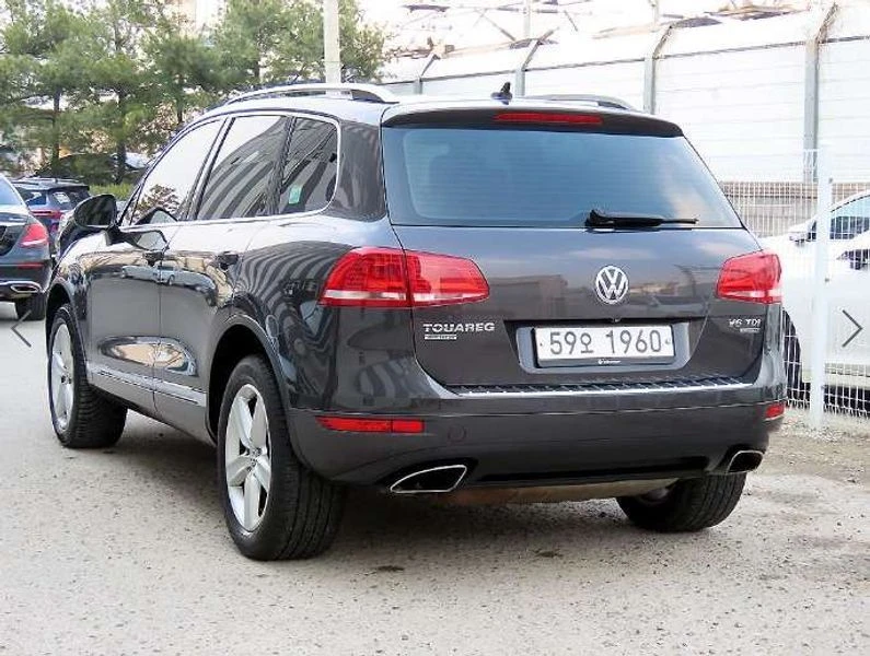 VW Touareg * NEW&TOUREG* V6* 3.0* TDI* , снимка 2 - Автомобили и джипове - 55723556