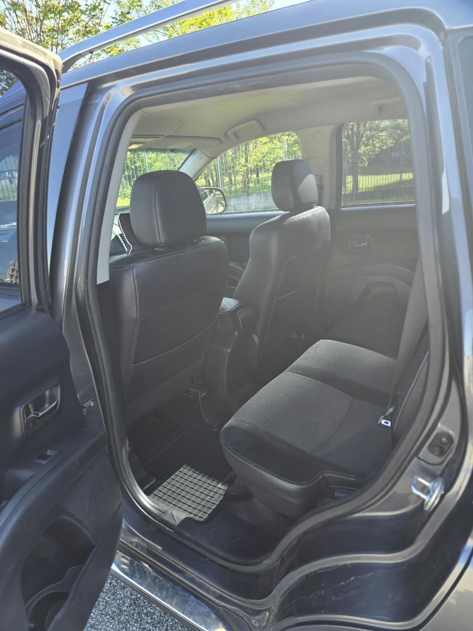 Citroen C-Crosser 2.2 HDI - изображение 7
