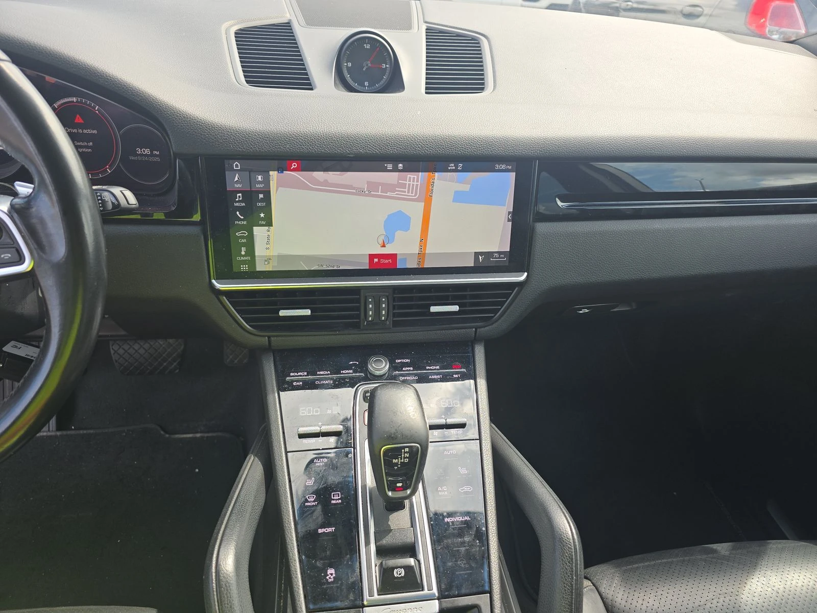 Porsche Cayenne  - изображение 8