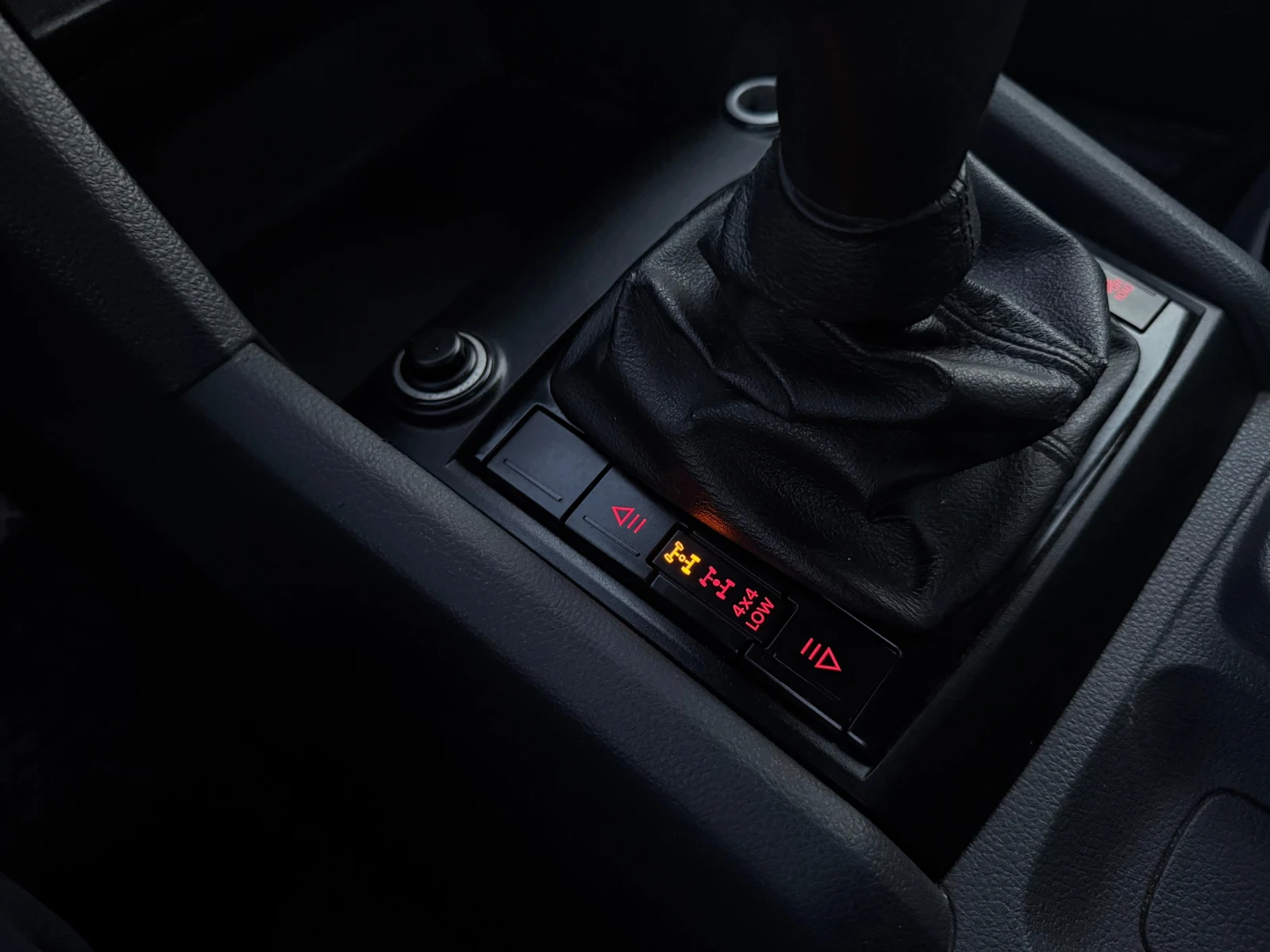 VW Amarok 2.0TDI OFFROAD, снимка 11 - Автомобили и джипове - 53886007