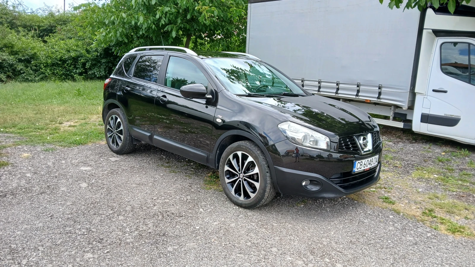 Nissan Qashqai, снимка 3 - Автомобили и джипове - 54999576