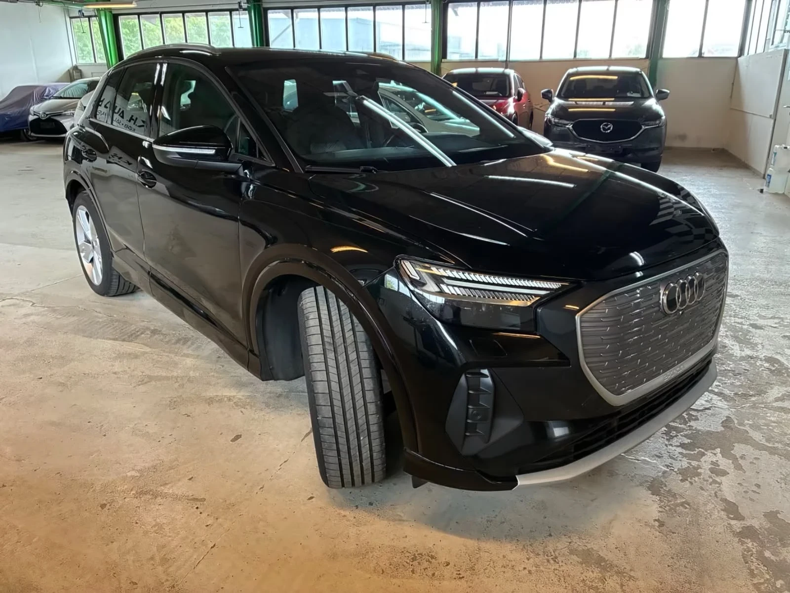 Audi Q4 40 e-tron, снимка 4 - Автомобили и джипове - 55685534