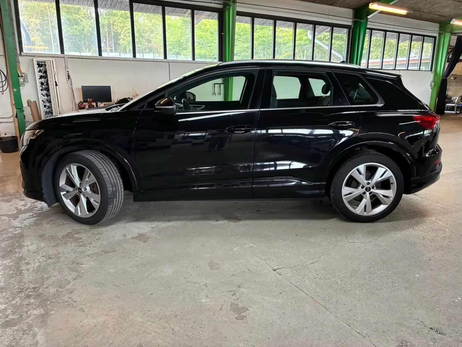 Audi Q4 40 e-tron, снимка 5 - Автомобили и джипове - 55685534