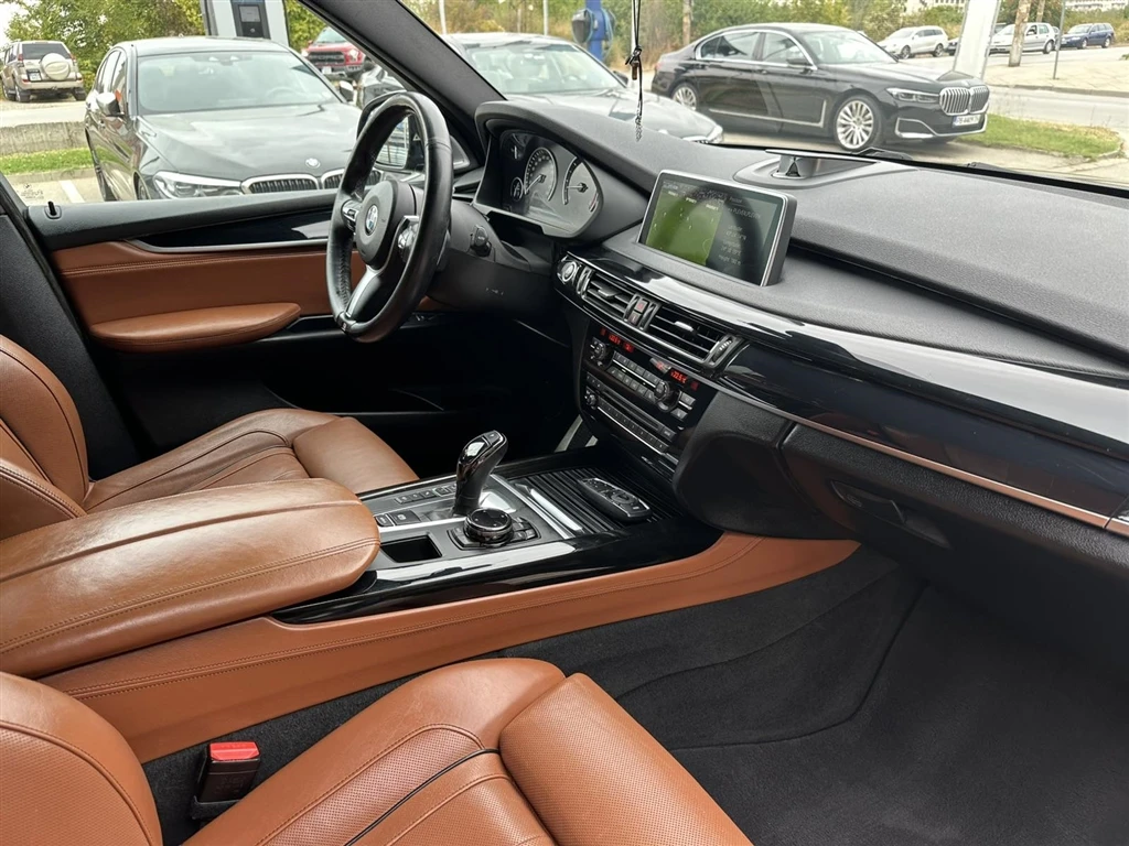 BMW X5 xDrive40d, снимка 8 - Автомобили и джипове - 56253311