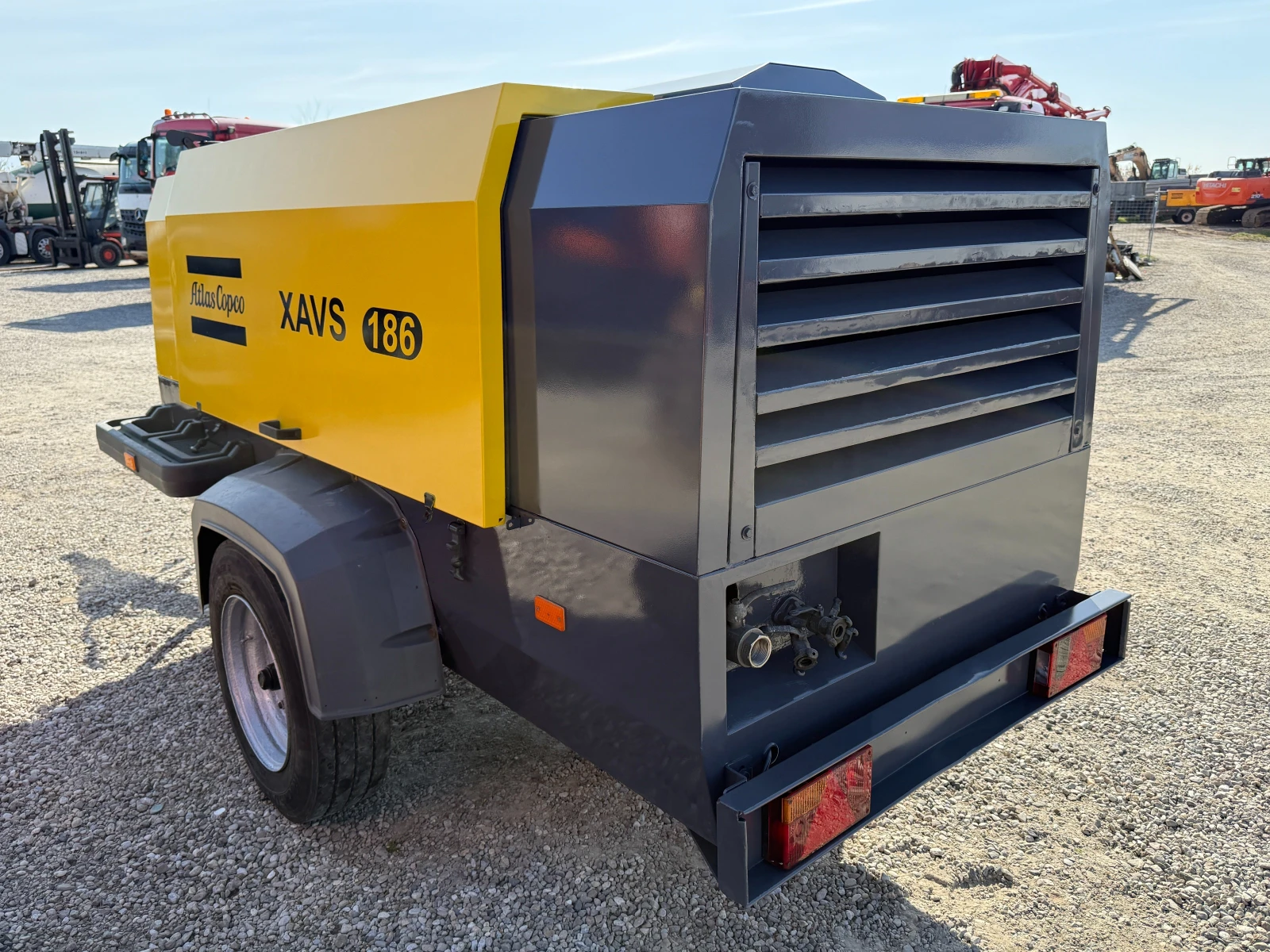 Компресори Atlas Copco XAVS 186, снимка 10 - Индустриална техника - 53826979