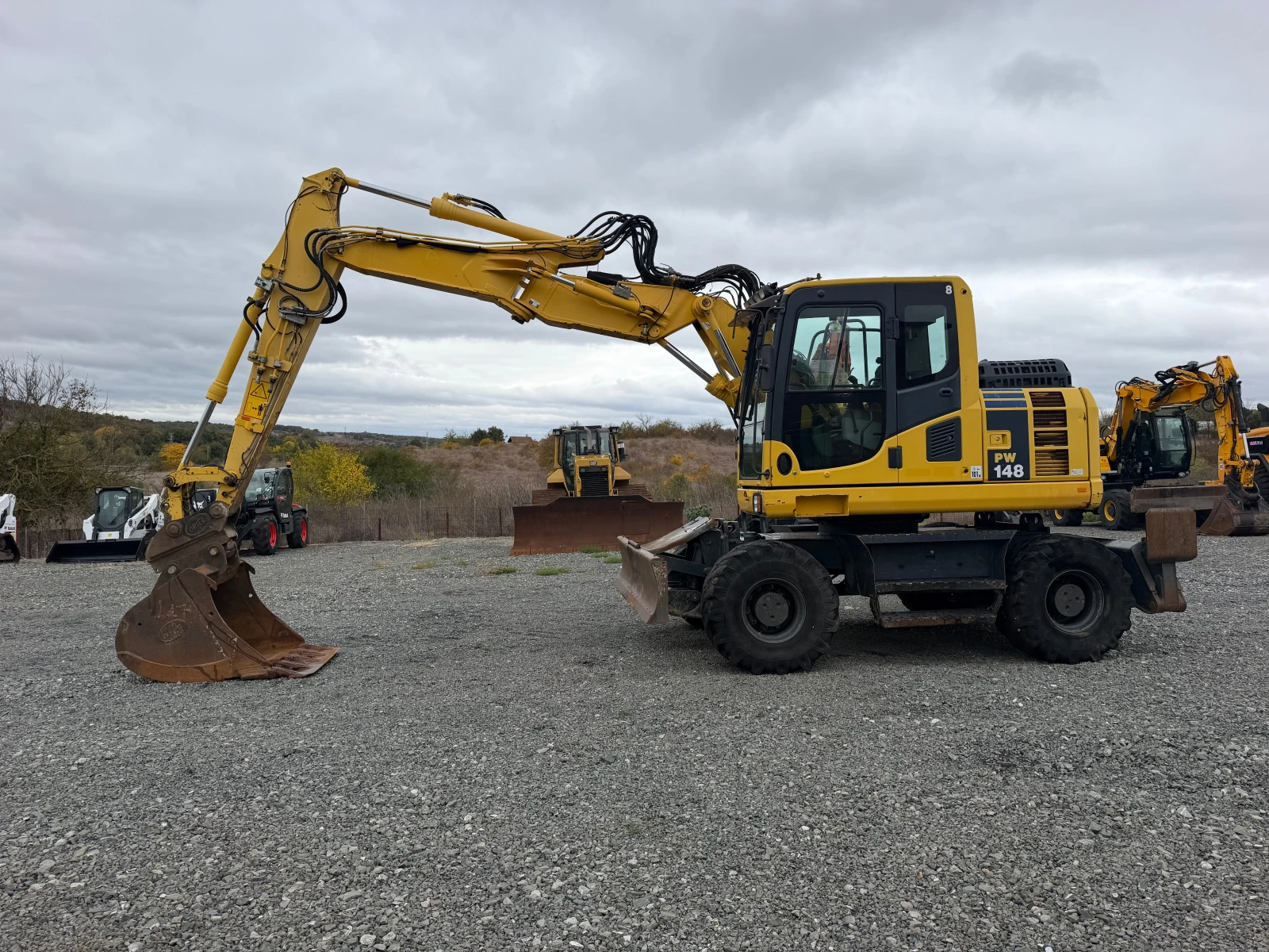����� Komatsu PW 148-8 + 3 ���� ������ | Mobile.bg � ����������� 4