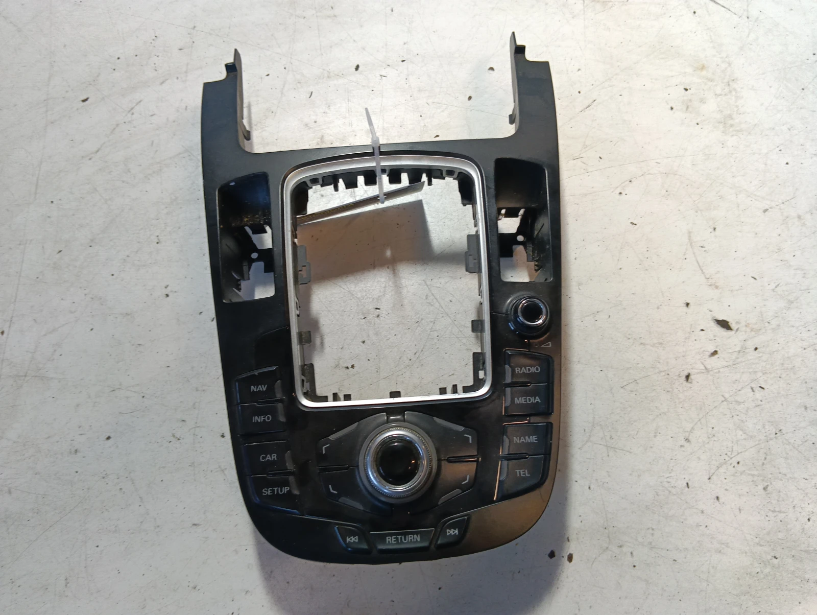 управление мултимедия 8T0919609F Audi Q5