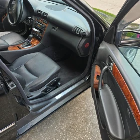 Mercedes-Benz C 320, снимка 3
