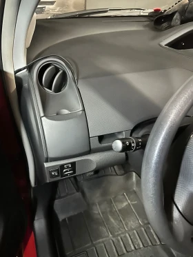 Toyota Yaris, снимка 8