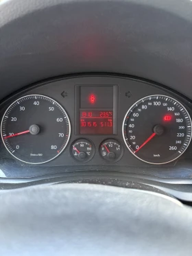 VW Golf MK5 - 3100 € / 6063.07 лв. - 18907846 6