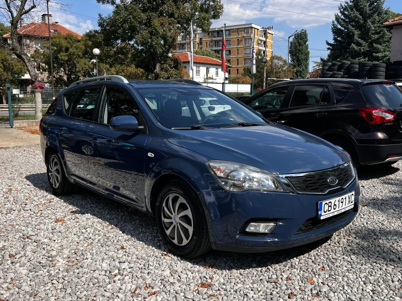 Kia Ceed 1.4i FACELIFT, снимка 3 - Автомобили и джипове - 47108305