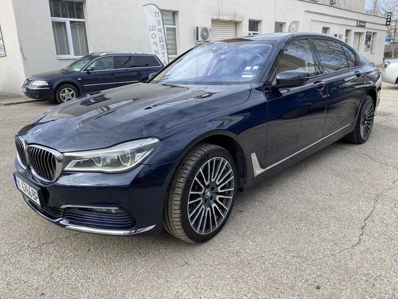 BMW 750, снимка 8 - Автомобили и джипове - 48769683