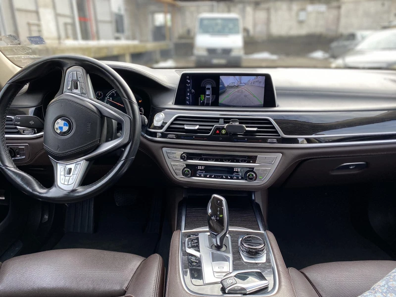 BMW 750, снимка 10 - Автомобили и джипове - 48769683