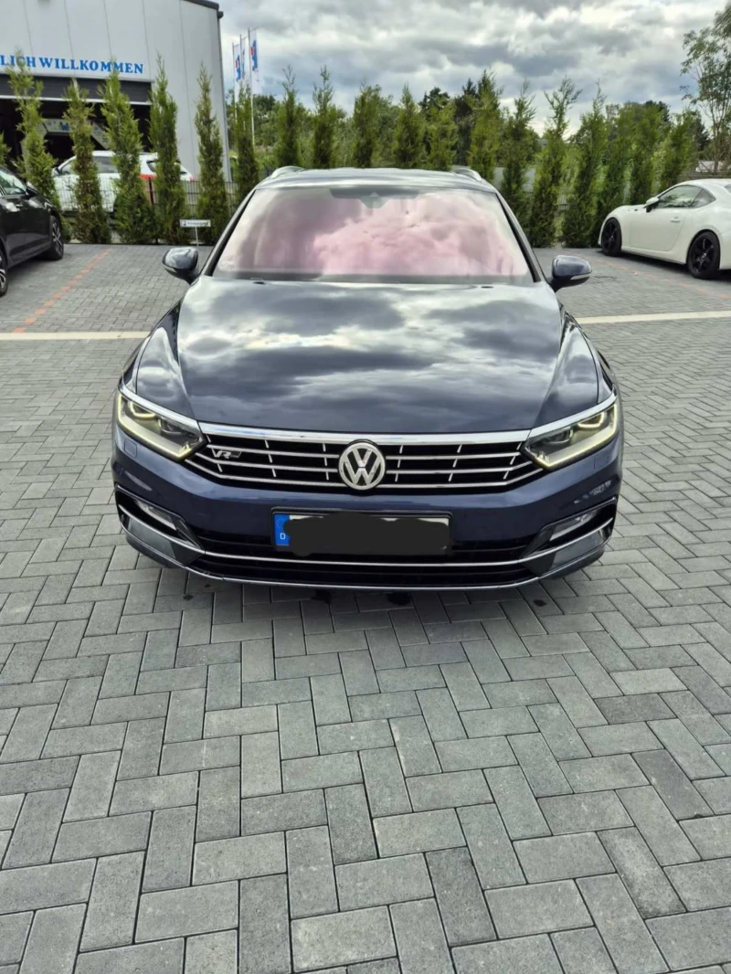 VW Passat ОЧАКВАН ВНОС!!!/2.0TDI/190к.с./R-LINE/FULL, снимка 1 - Автомобили и джипове - 49170127