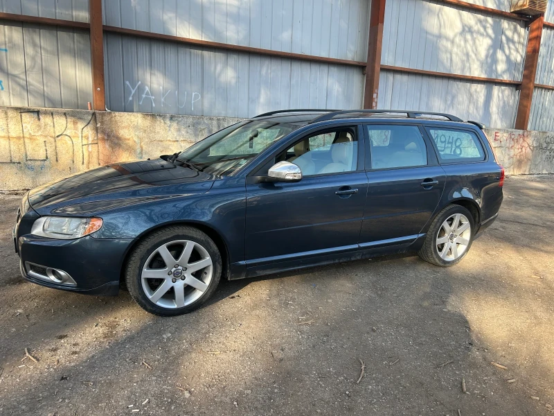 Volvo V70 2.0 , снимка 2 - Автомобили и джипове - 52582070