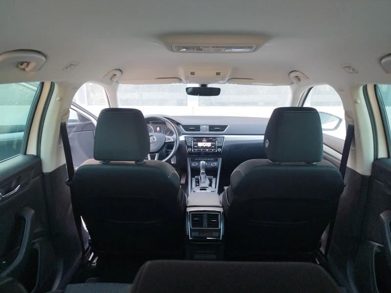 Skoda Superb 2.0 TDI 4x4, снимка 14 - Автомобили и джипове - 52115618
