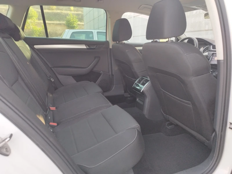 Skoda Superb 2.0 TDI 4x4, снимка 15 - Автомобили и джипове - 52115618