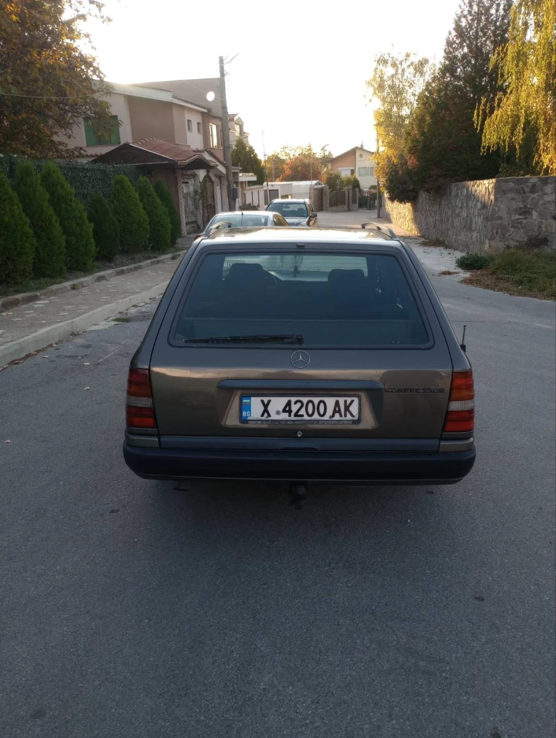 Mercedes-Benz 300 300 D-124, снимка 6 - Автомобили и джипове - 52527420