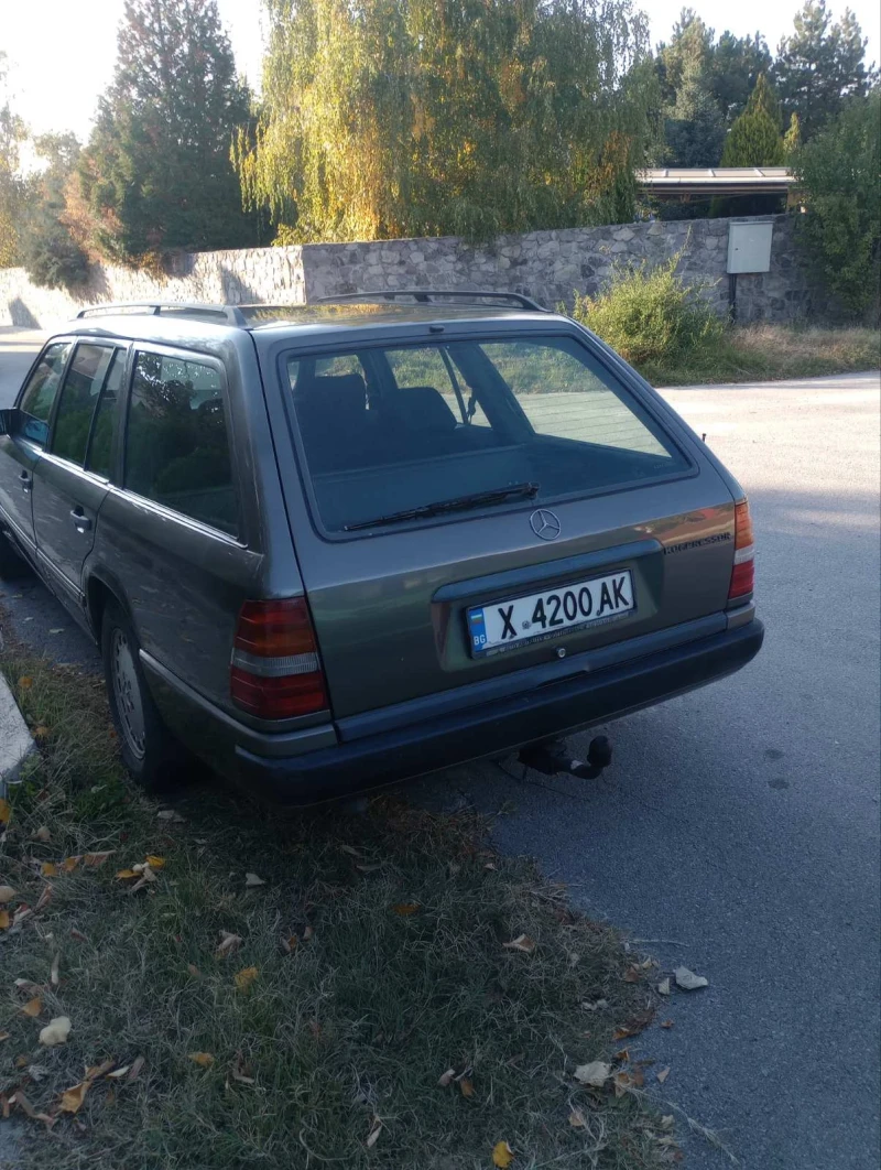 Mercedes-Benz 300 300 D-124, снимка 2 - Автомобили и джипове - 52527420