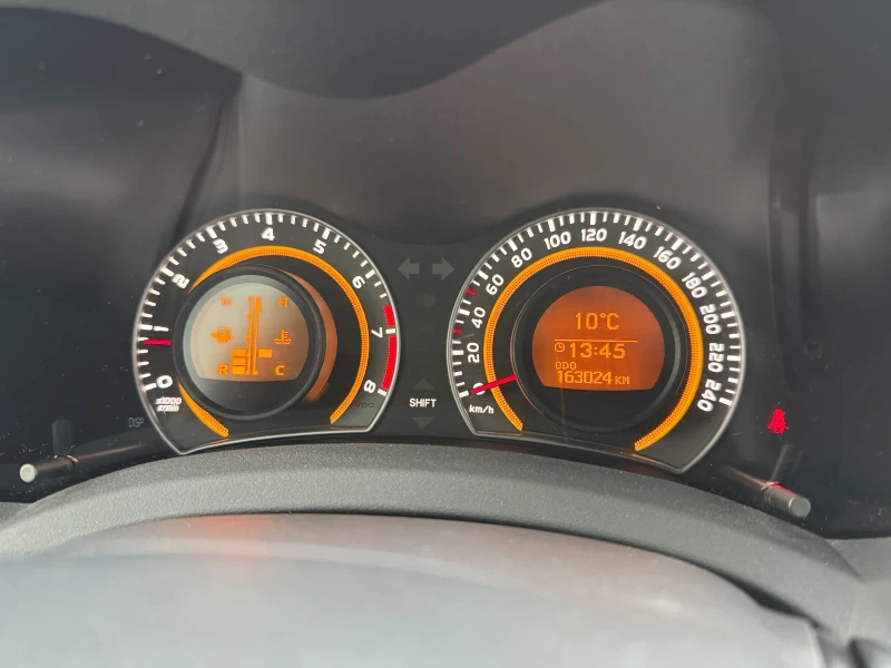 Toyota Auris 1.8i   vvti Facelift Евро5, снимка 12 - Автомобили и джипове - 52484480