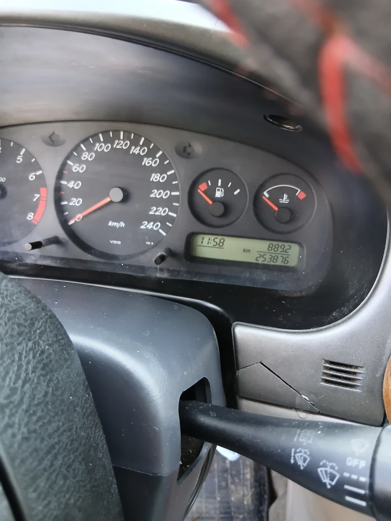 Nissan Primera, снимка 6 - Автомобили и джипове - 53525899