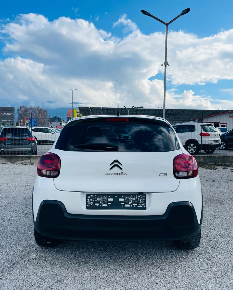 Citroen C3 1.6 Blue-HDi Graphic Shine * Сервизна история* , снимка 6 - Автомобили и джипове - 53330555