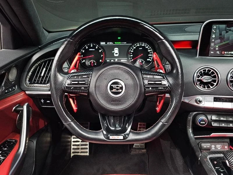 Kia Stinger 3.3 TURBO AWD GT, снимка 13 - Автомобили и джипове - 54400152