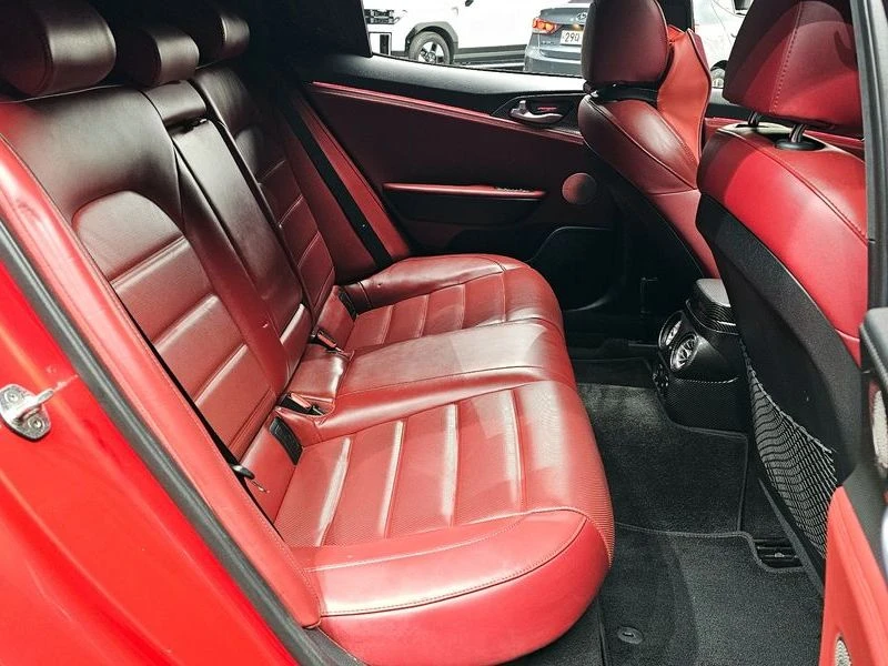 Kia Stinger 3.3 TURBO AWD GT, снимка 12 - Автомобили и джипове - 54400152