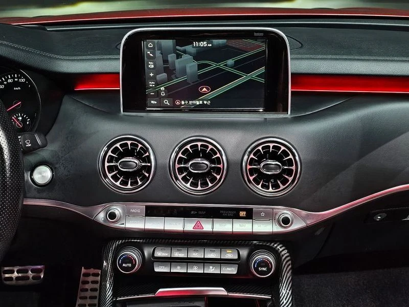 Kia Stinger 3.3 TURBO AWD GT, снимка 14 - Автомобили и джипове - 54400152
