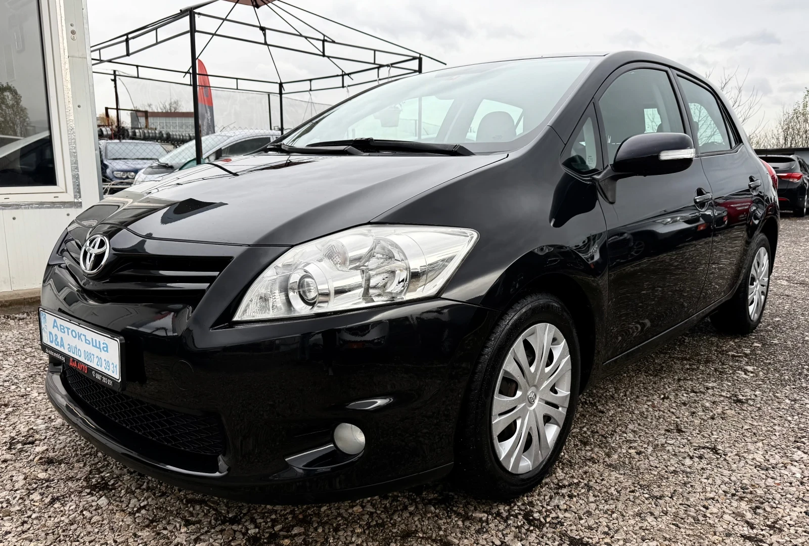 Toyota Auris 1.8i   vvti Facelift Евро5, снимка 1