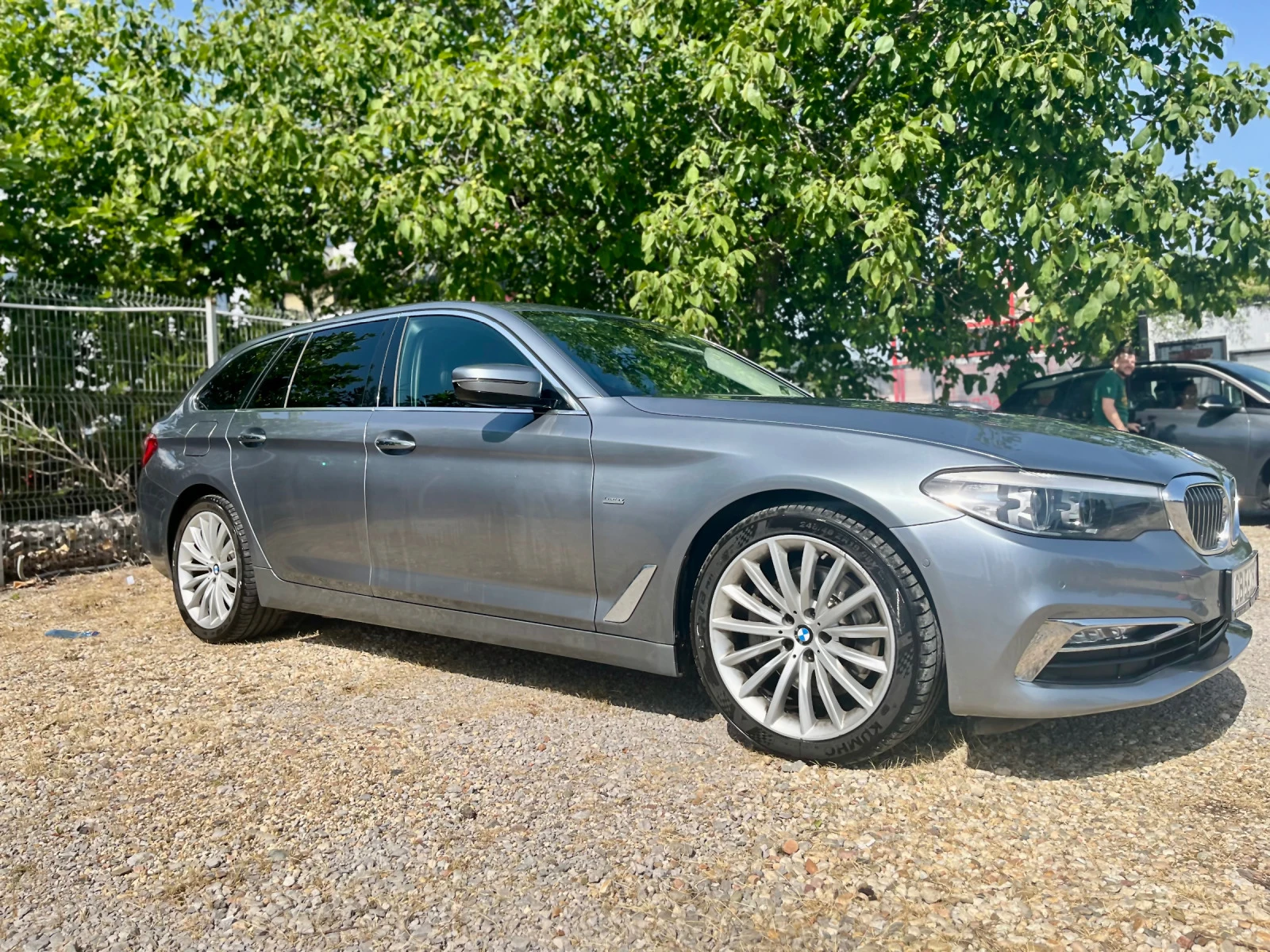 BMW 530 D Xdrive Luxury line - изображение 3